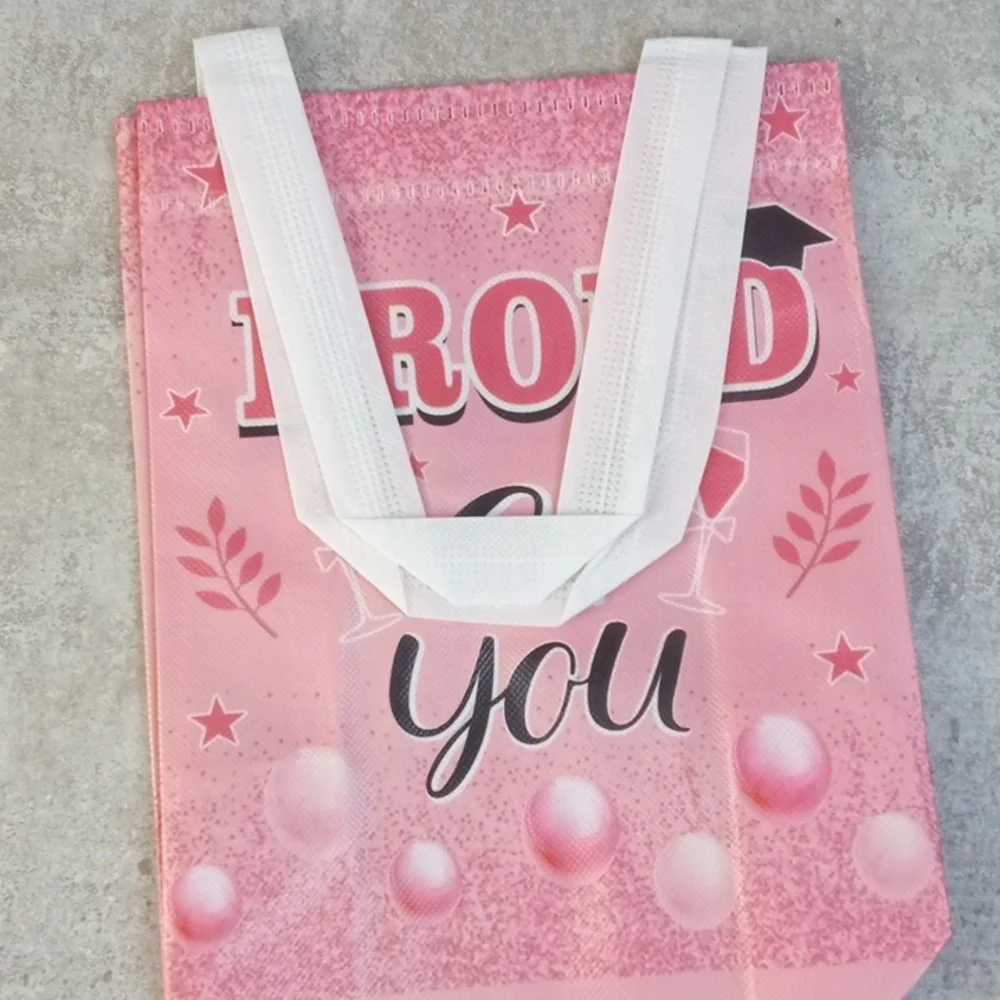 💩 Pink Graduation Gift Bags Set